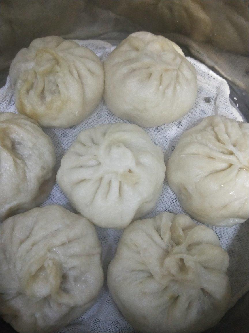 猪肉酸菜馅包子