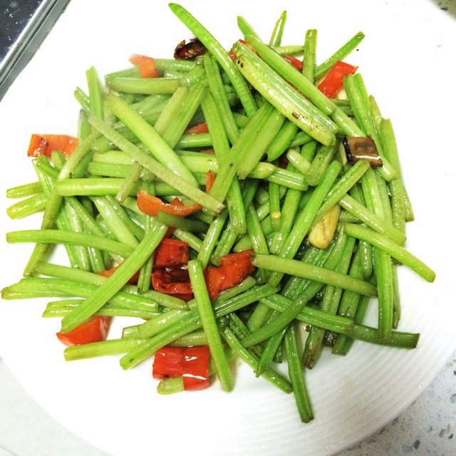 sasa917做的素炒红薯梗