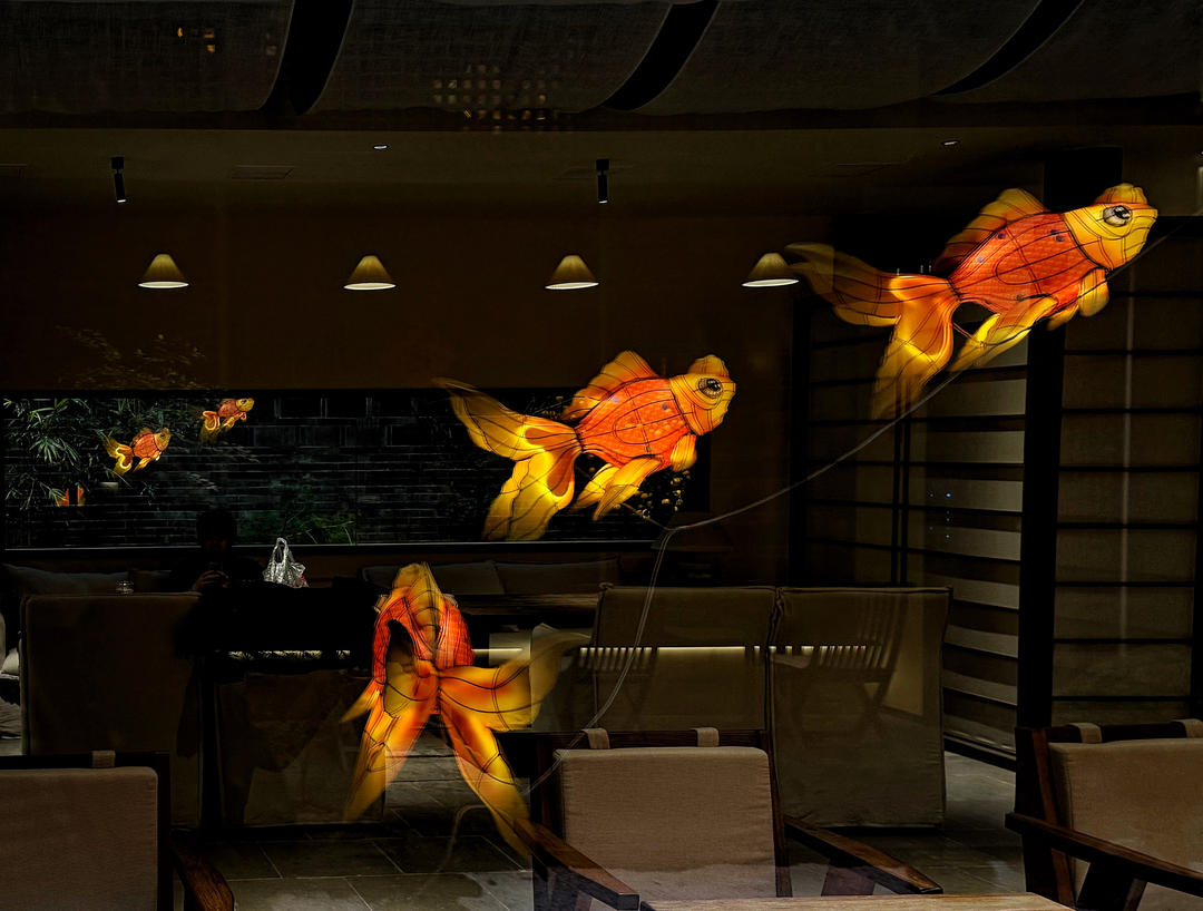 爱就是在一起。走遍世界。揽尽风景。食尽美味。感受美好。