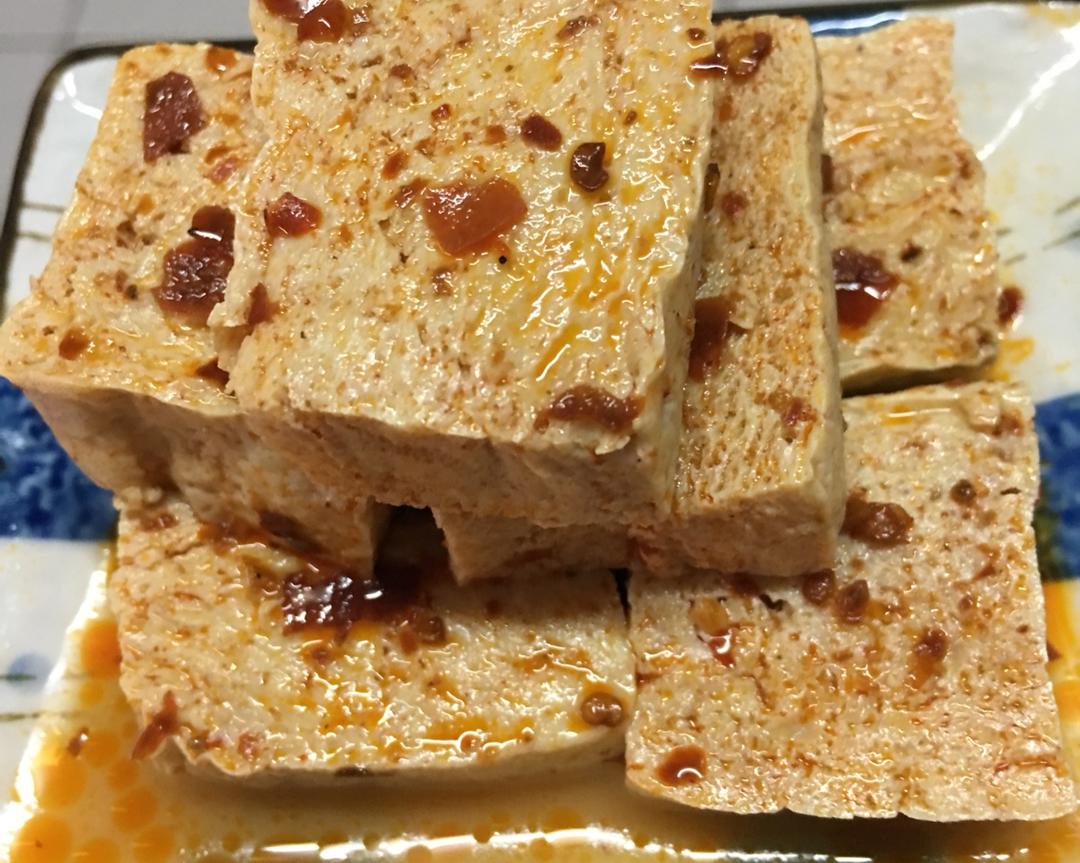 （素食）豆腐乳辣拌凍豆腐的做法