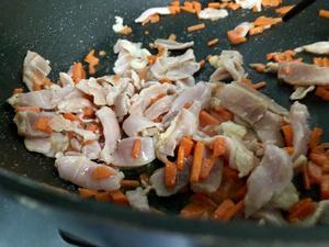 蚕豆咸肉焖饭的做法 步骤5