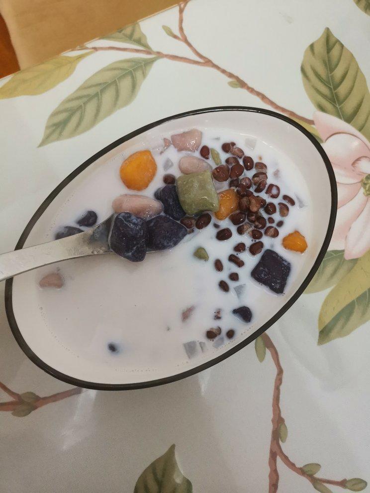 满足你的偷学欲望，“鲜芋仙”的三色芋圆在家也能轻松搞定！——三色芋圆