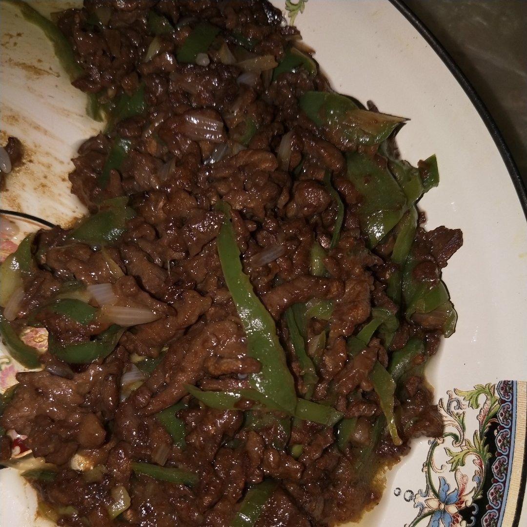 巨下饭的青椒炒肉丝