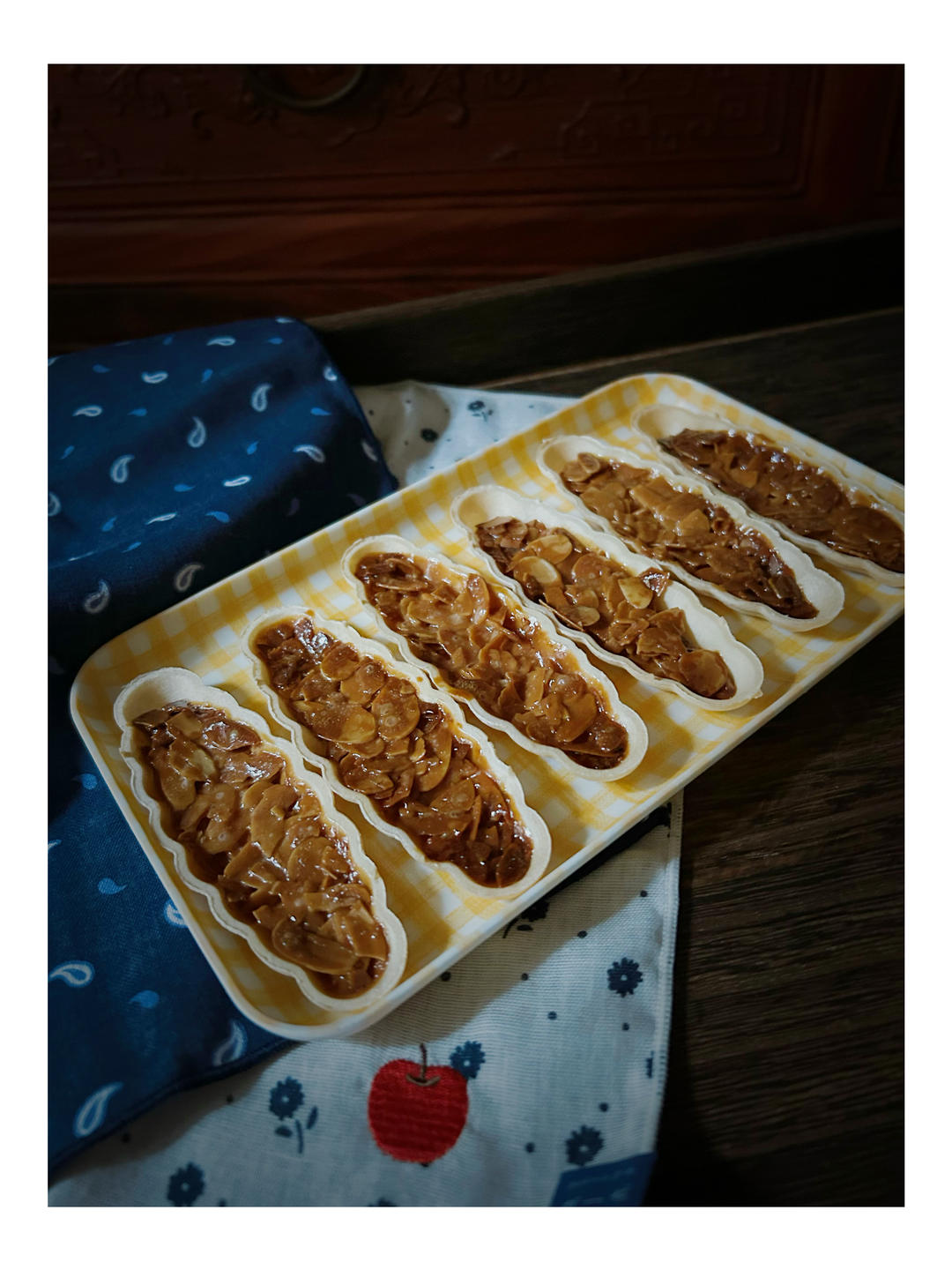 视频🚢一次搞定3种口味｜焦糖坚果糯米船｜不测温，不冷冻｜低糖｜简单｜0难度