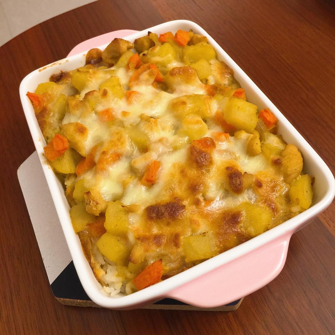 晒晒晒晒晒太阳做的咖喱鸡肉浓情焗饭