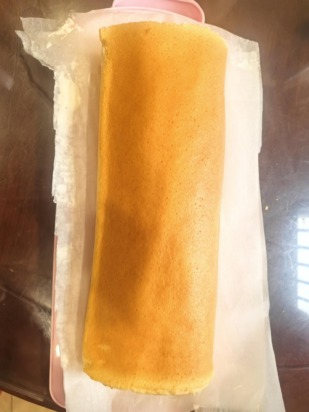 《Tinrry下午茶》教你做基础原味蛋糕卷