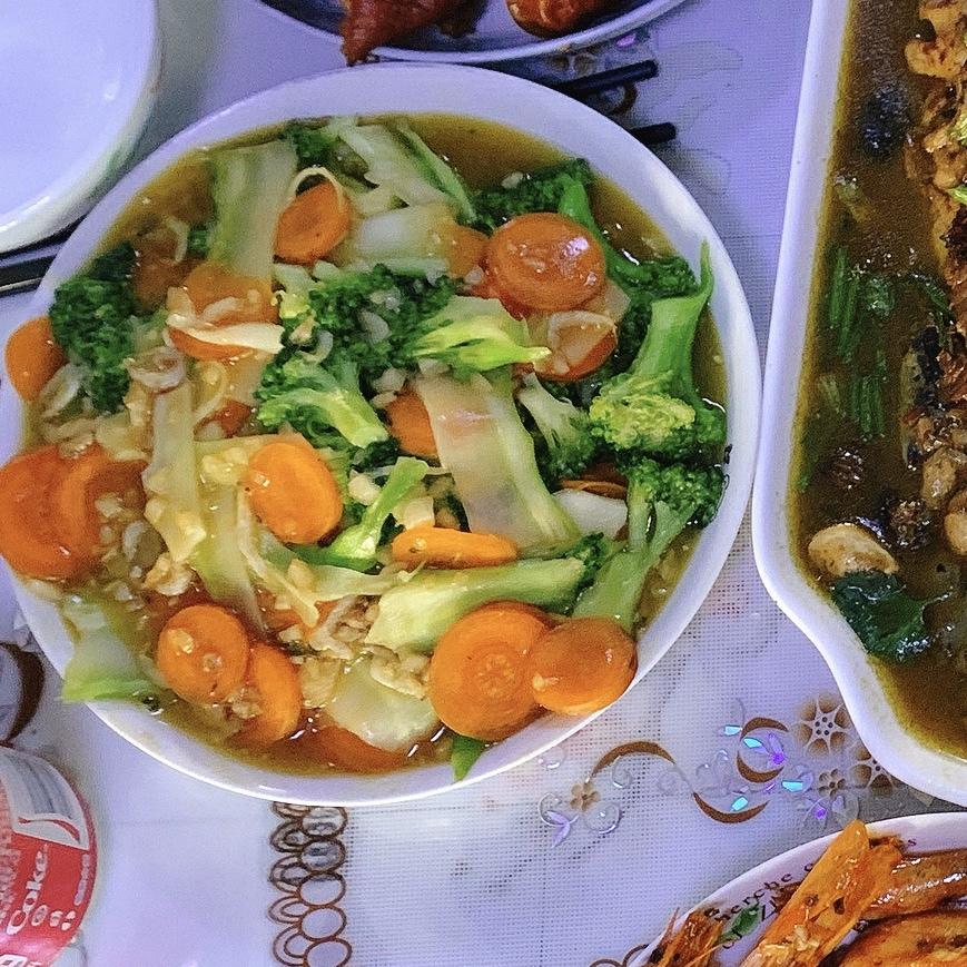 蒜蓉西蓝花🥦（可换为菠菜/油麦菜/生菜）