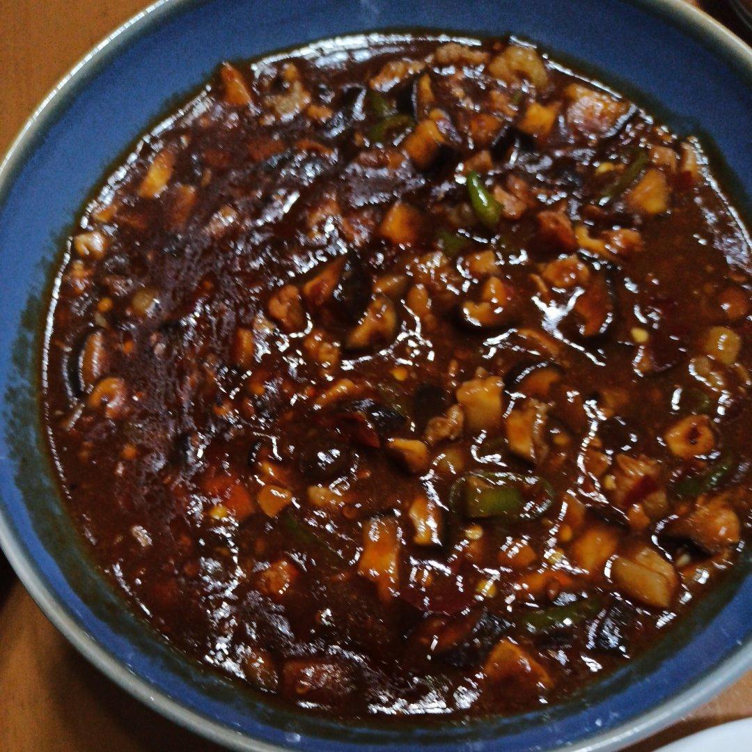 吃面条必备的香菇猪肉卤