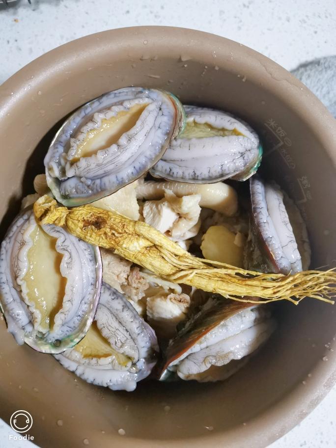 鲍鱼人参炖鸡的做法