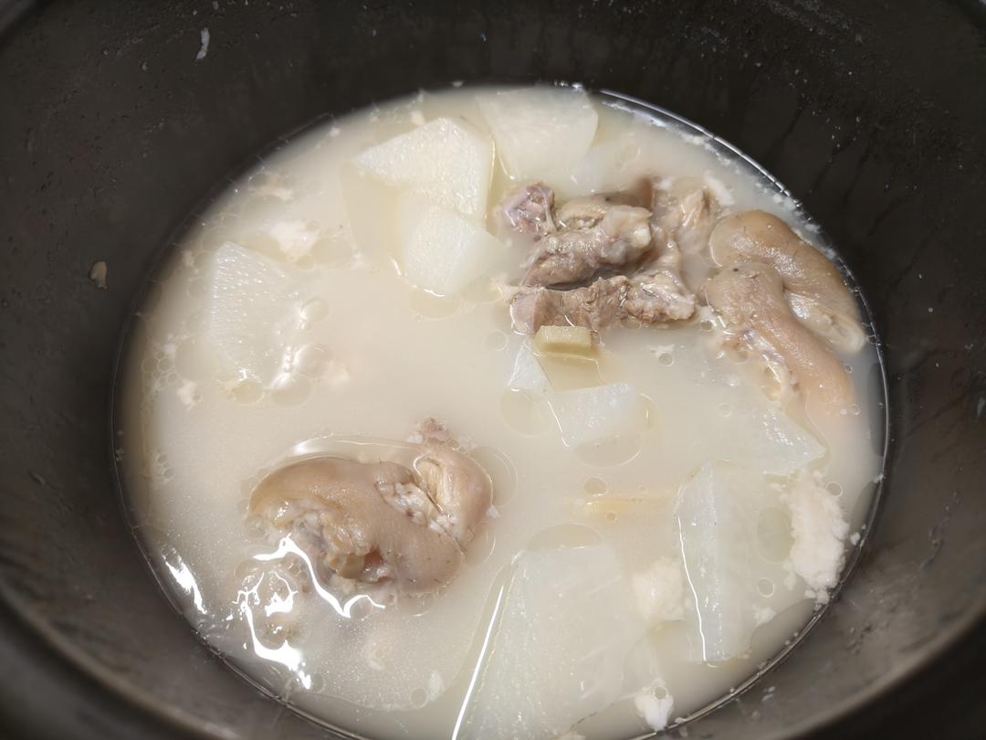 老妈蹄花汤