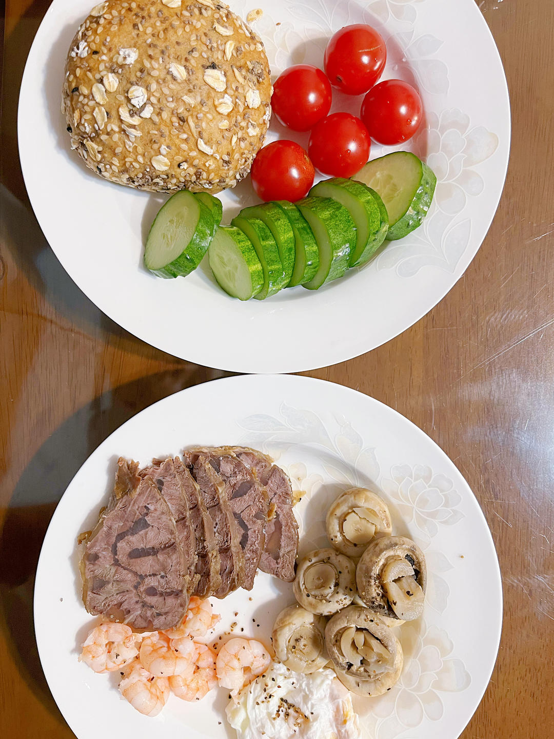 欧陆早餐+苹果+浓缩咖啡+牛奶