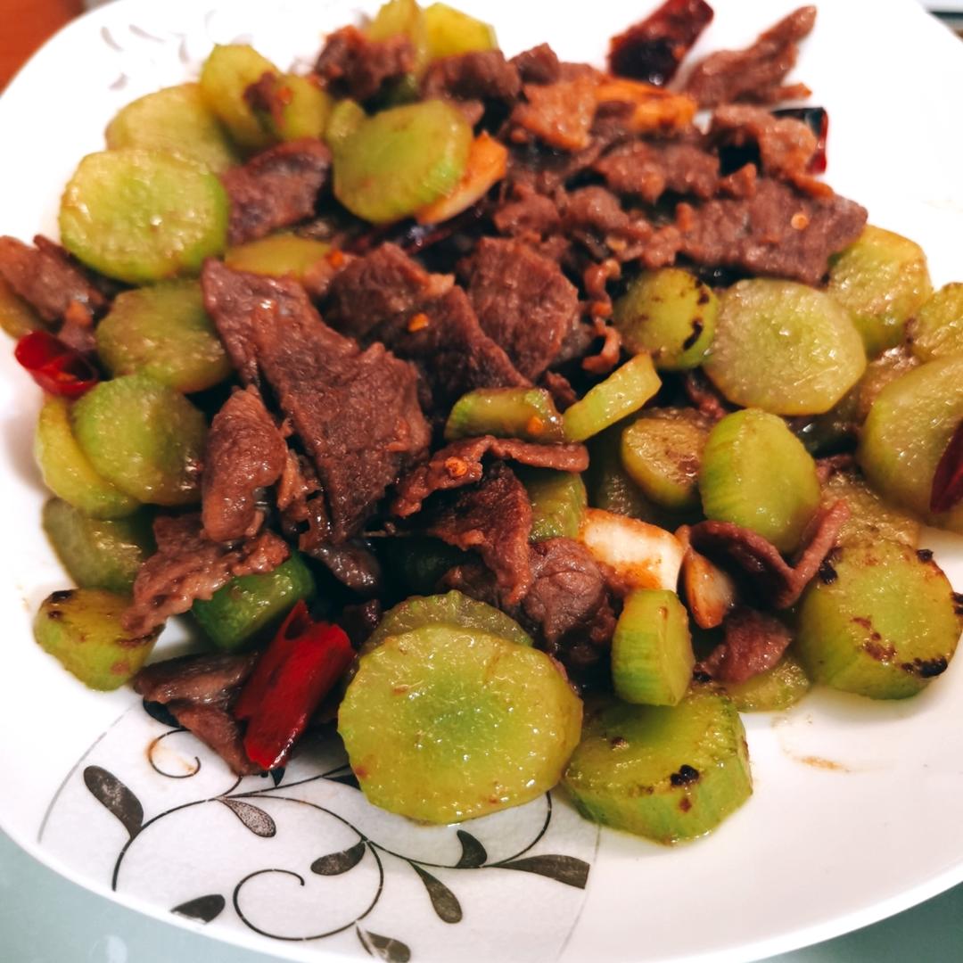 莴笋炒牛肉