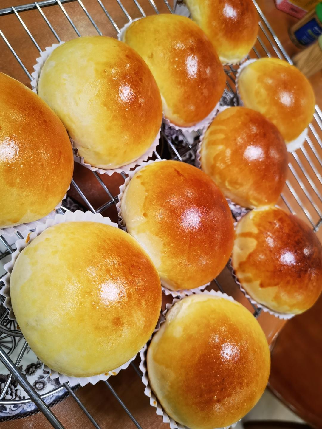 芋泥咸蛋黄软欧包