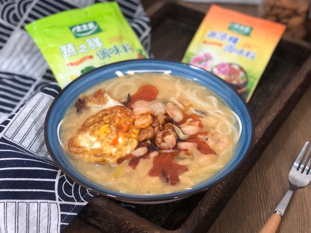 #窈窕蔬女 荞麦鲜汤面