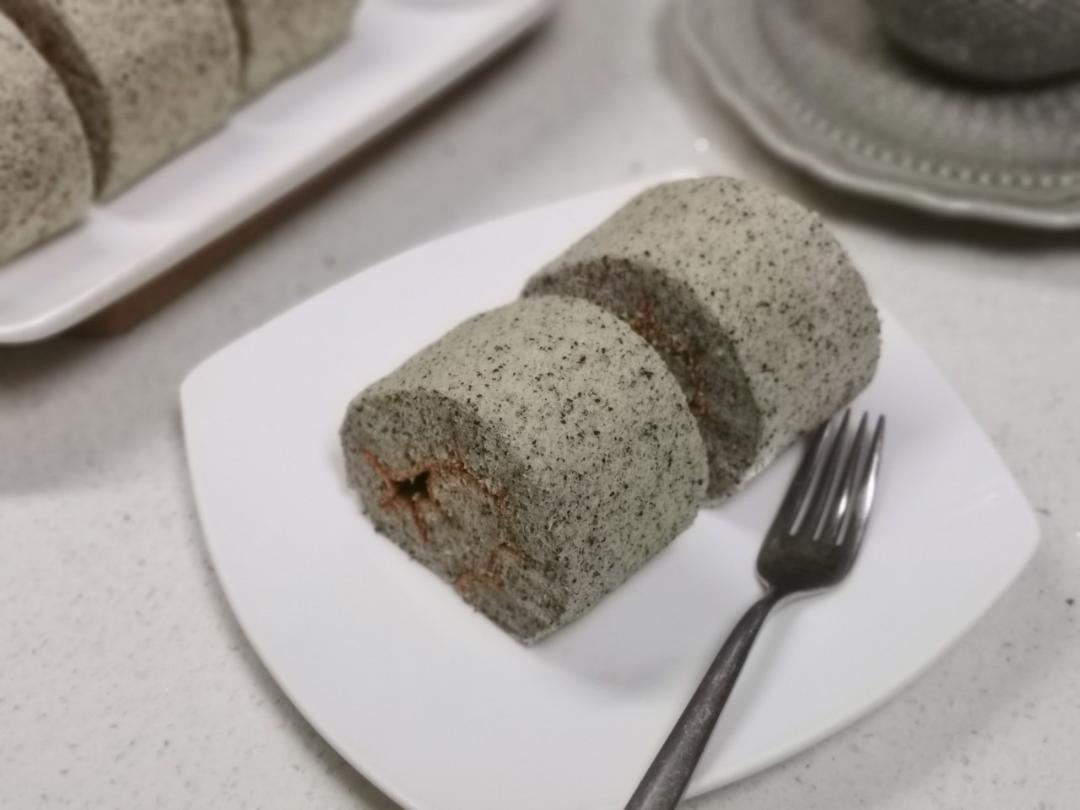 黑芝麻蛋糕卷【黑芝麻粉】