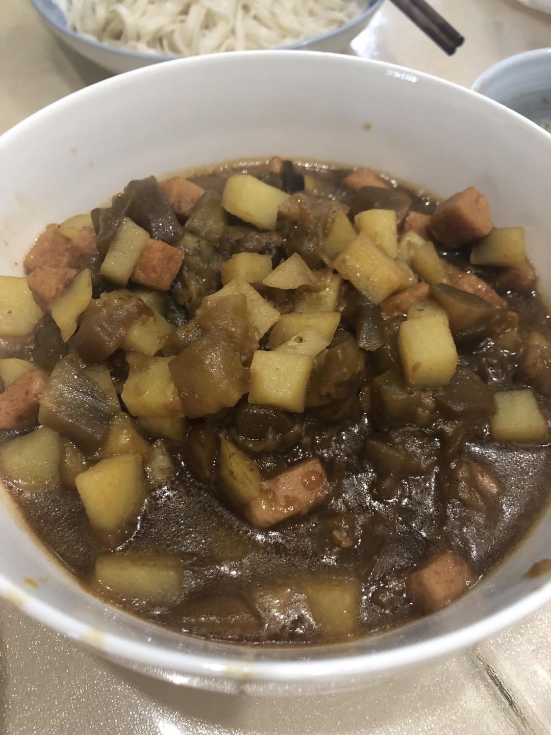 土豆茄子打卤面（超简单超美味）