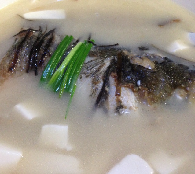 鱼头豆腐煲