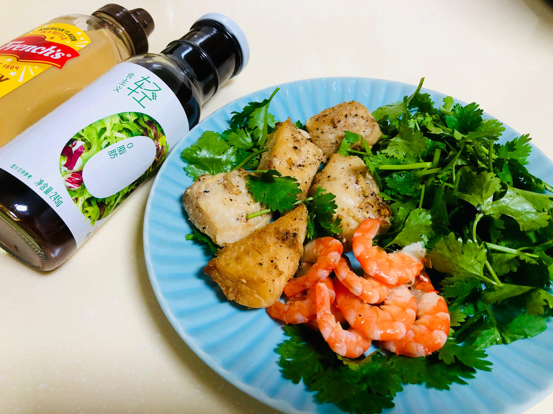 多彩藜麦熏鸡沙拉