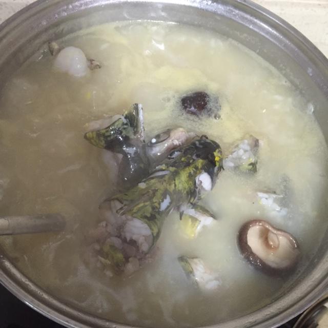 黄骨鱼香菇粥的做法