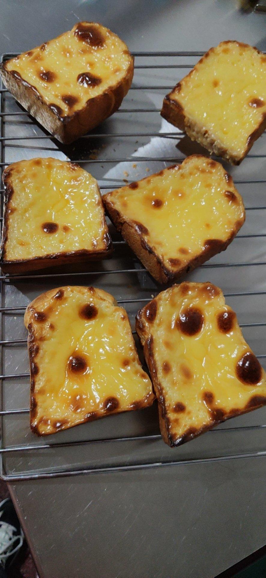 零失败快手岩烧乳酪(熔岩吐司)十分钟网红早餐，好吃哭