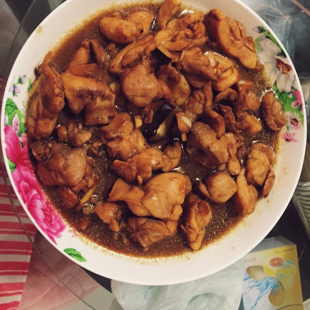 很下饭的爆炒香菇鸡腿肉