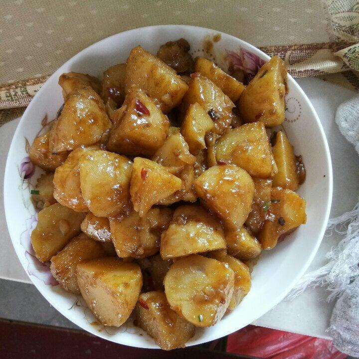 红烧土豆块