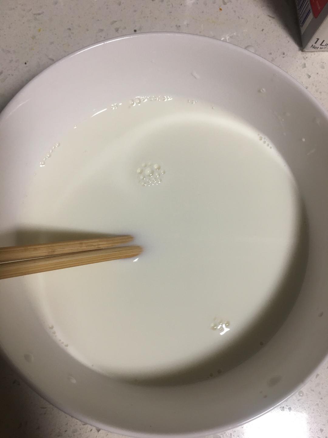 纯奶手撕吐司的做法 步骤1
