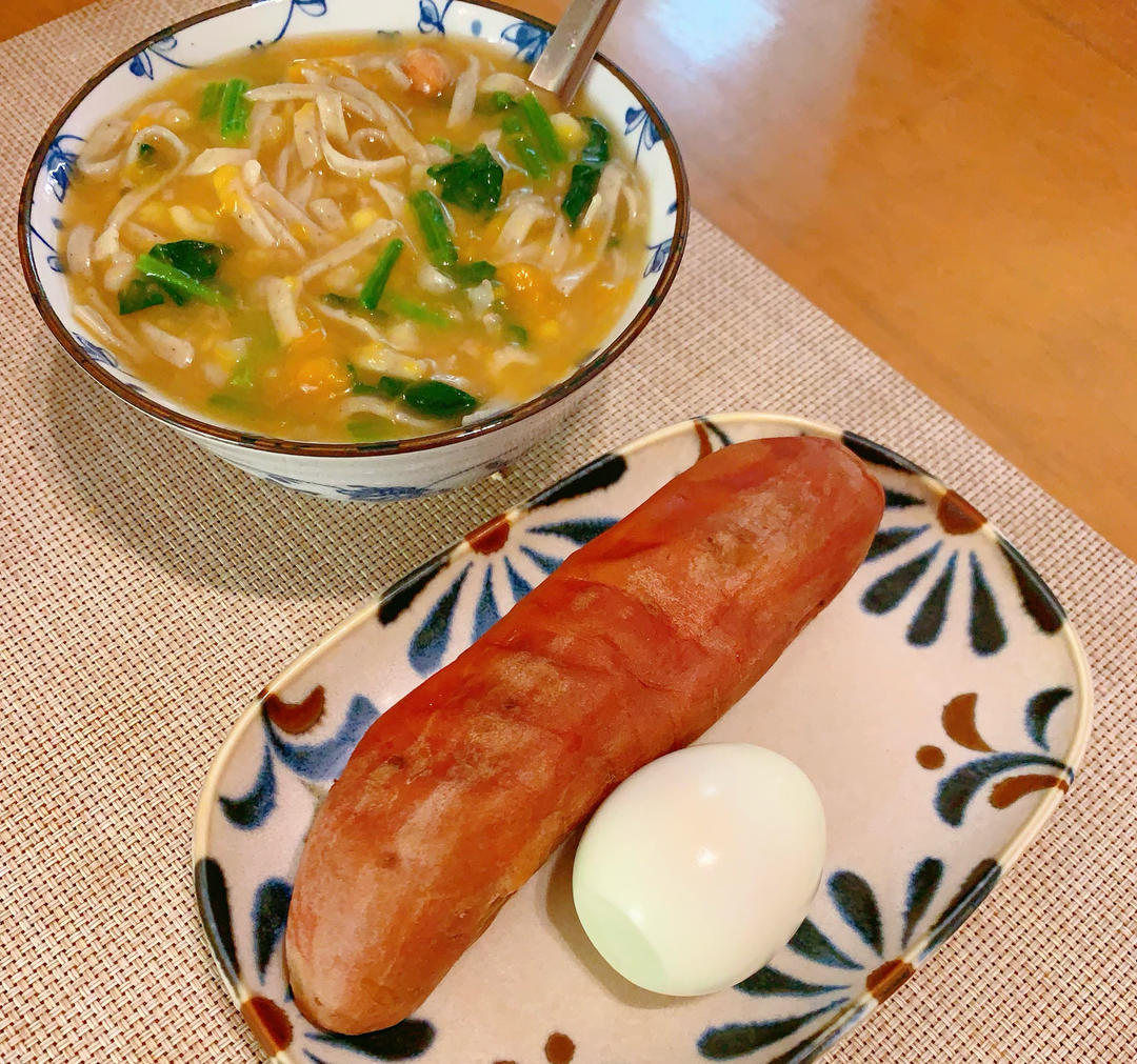 早餐•2026年10月9日