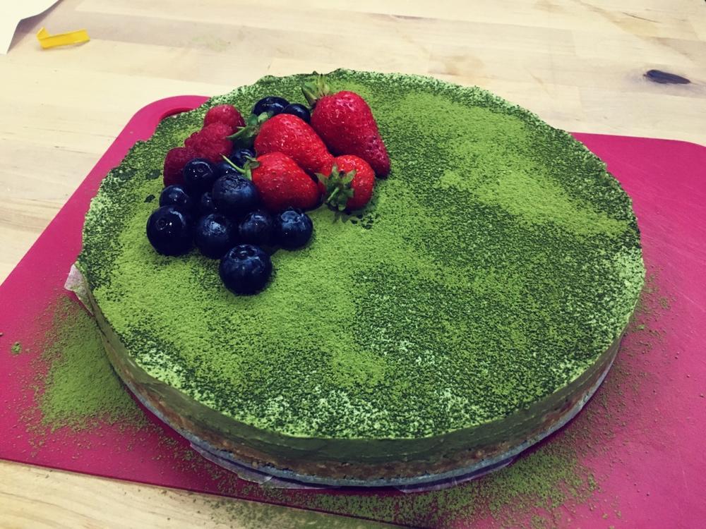 渐变抹茶慕斯蛋糕：我Amanda带着既美又作的抹茶甜点又来了！【曼食慢语】