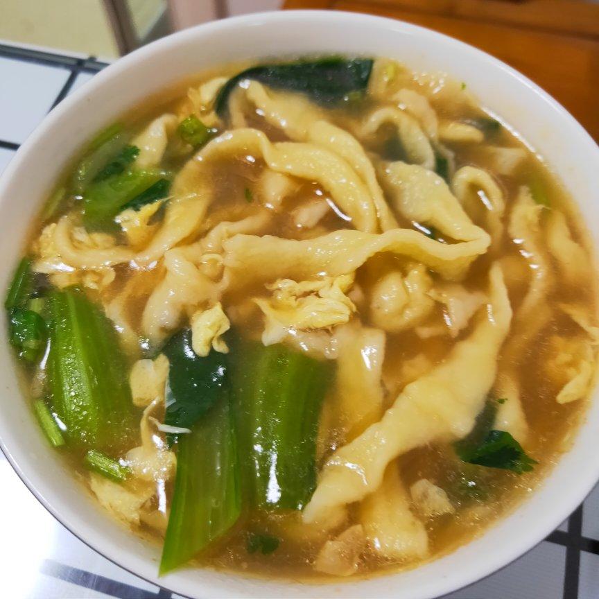番茄鸡蛋手擀面汤
