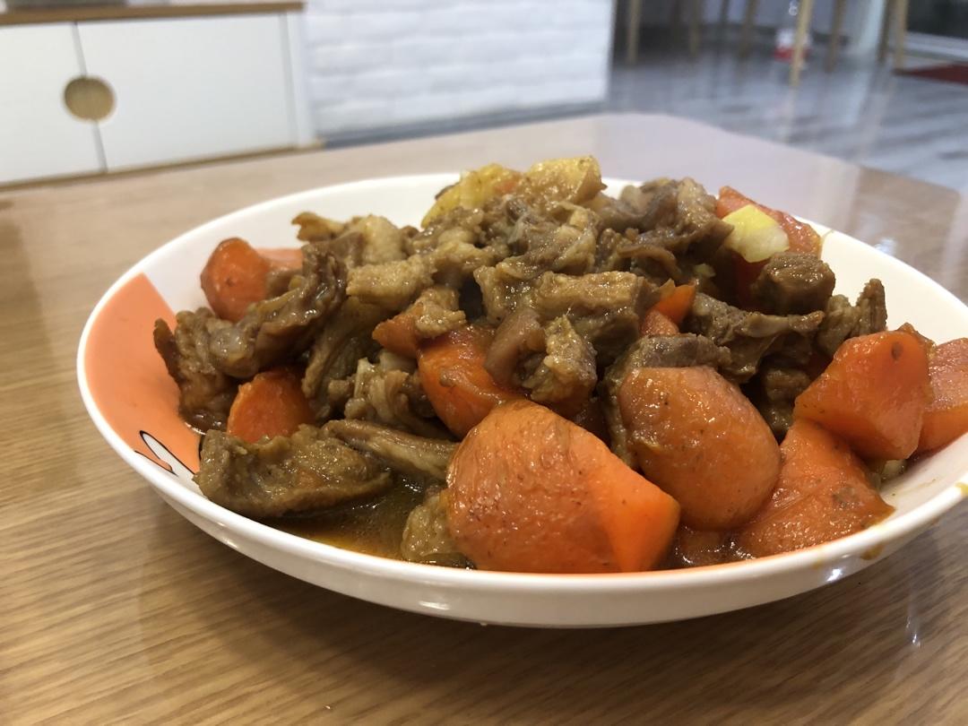 红烧羊肉炖胡萝卜