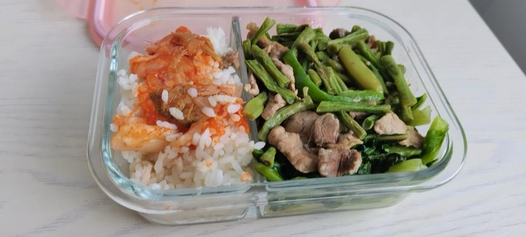 蒜蓉耗油清炒油麦菜，减脂快手菜，宝宝超爱，傻瓜步骤，屡试不爽，好吃且下饭，鲜香爽口！！