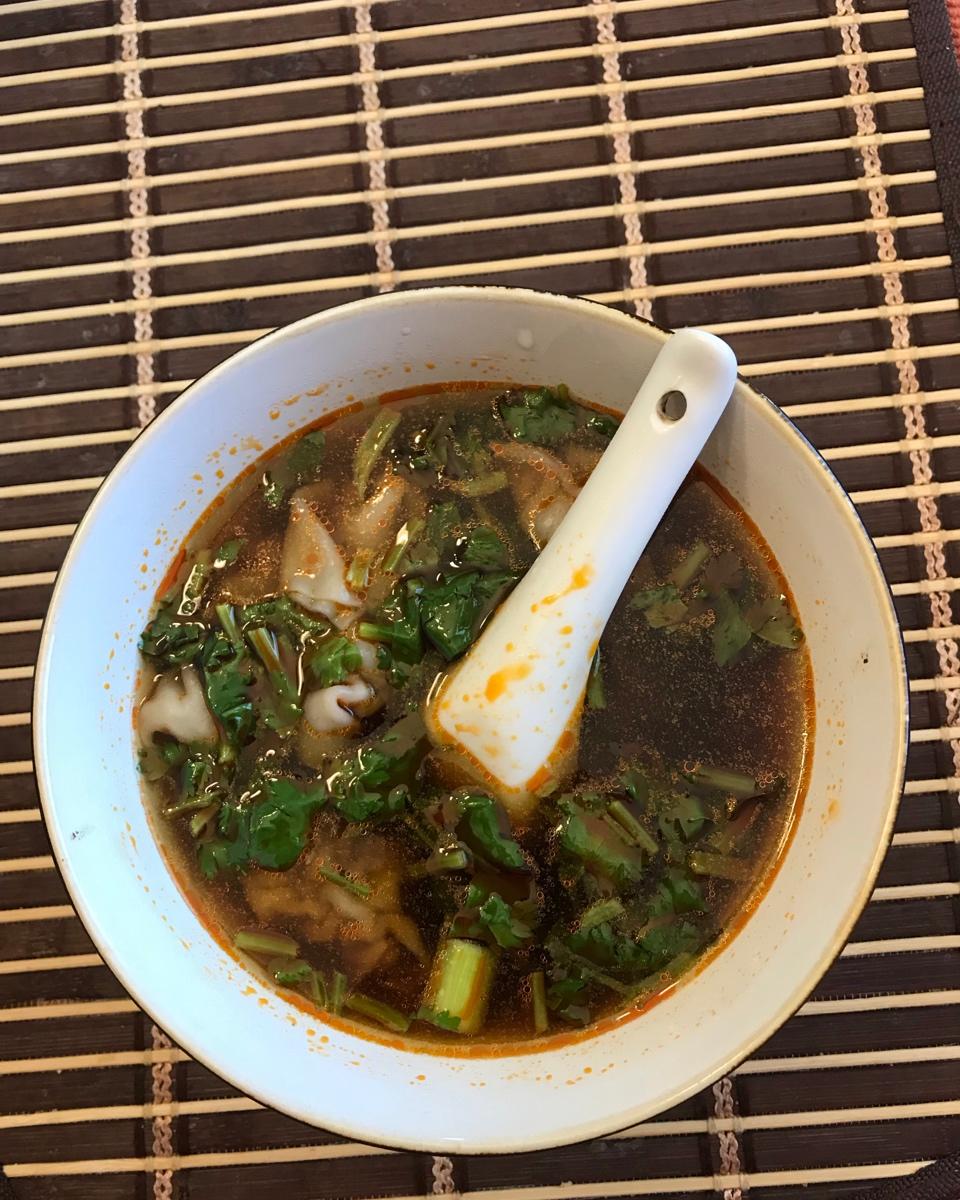酸汤水饺