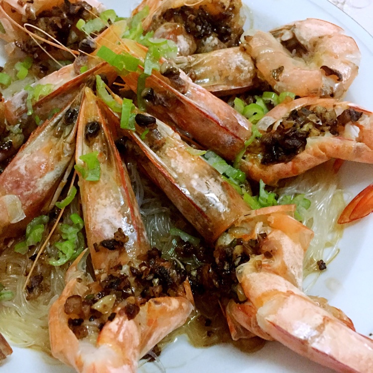 蒜蓉粉丝蒸大虾