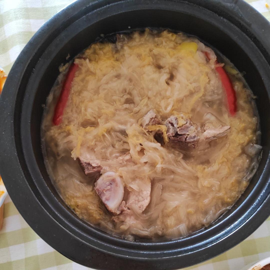 东北酸菜大骨棒