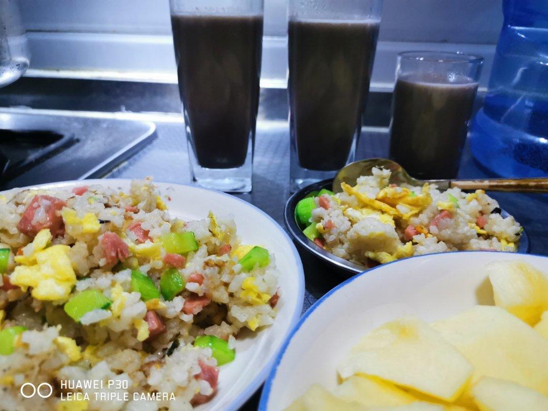 五彩蛋炒饭