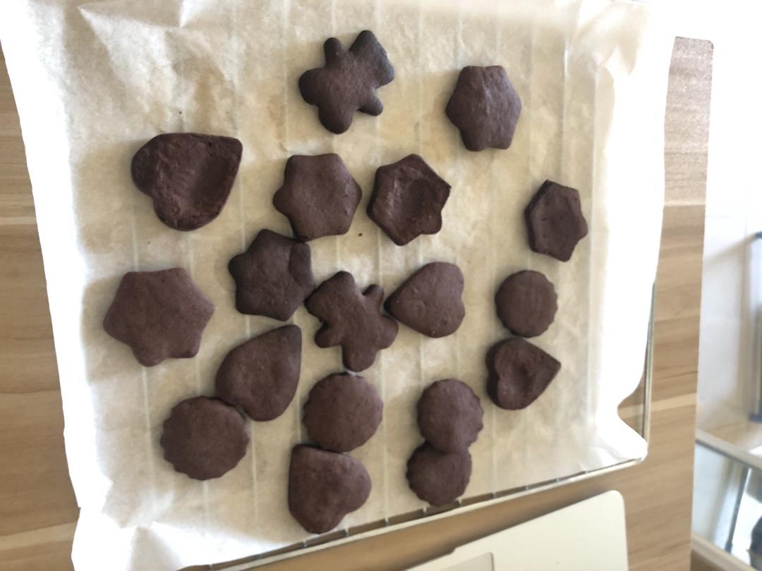 【超简单】 巧克力饼干 很脆很好吃