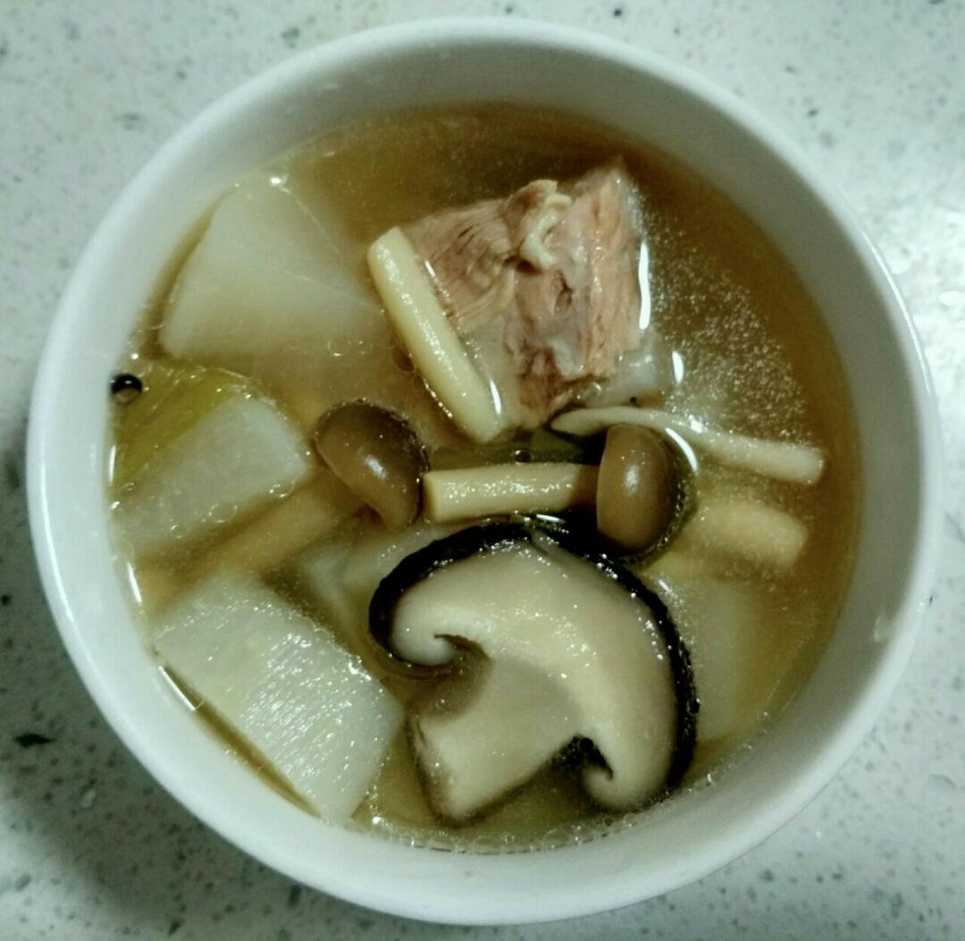 萝卜排骨汤