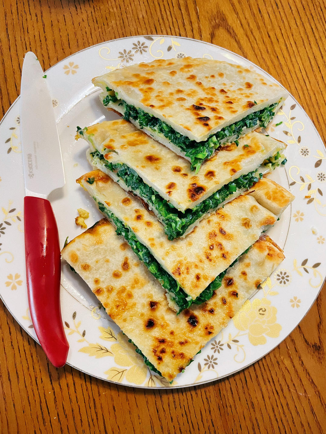 方便好吃到尖叫的大韭菜饼（比其他韭菜盒子都好吃）