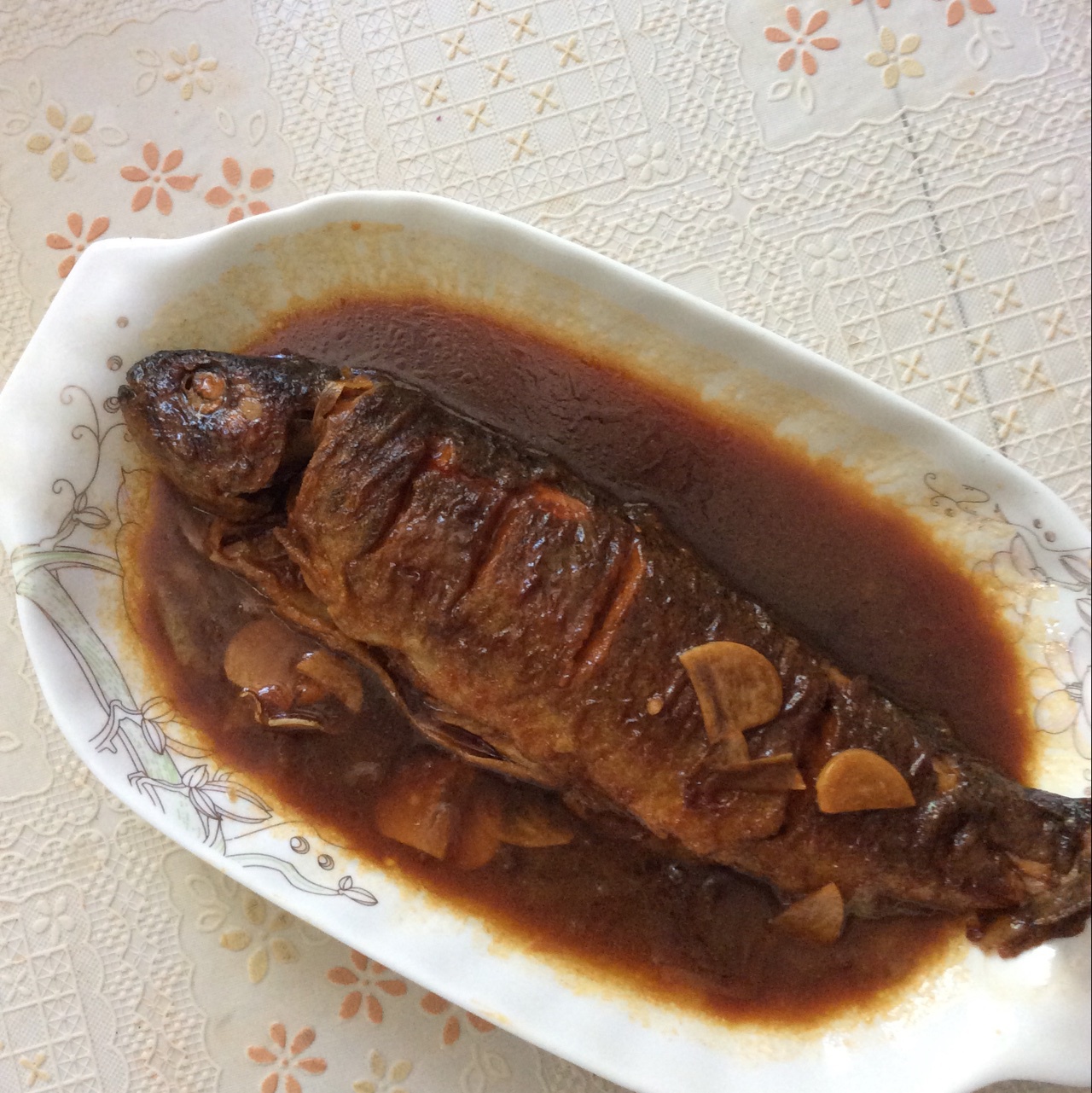 红烧虹鳟鱼