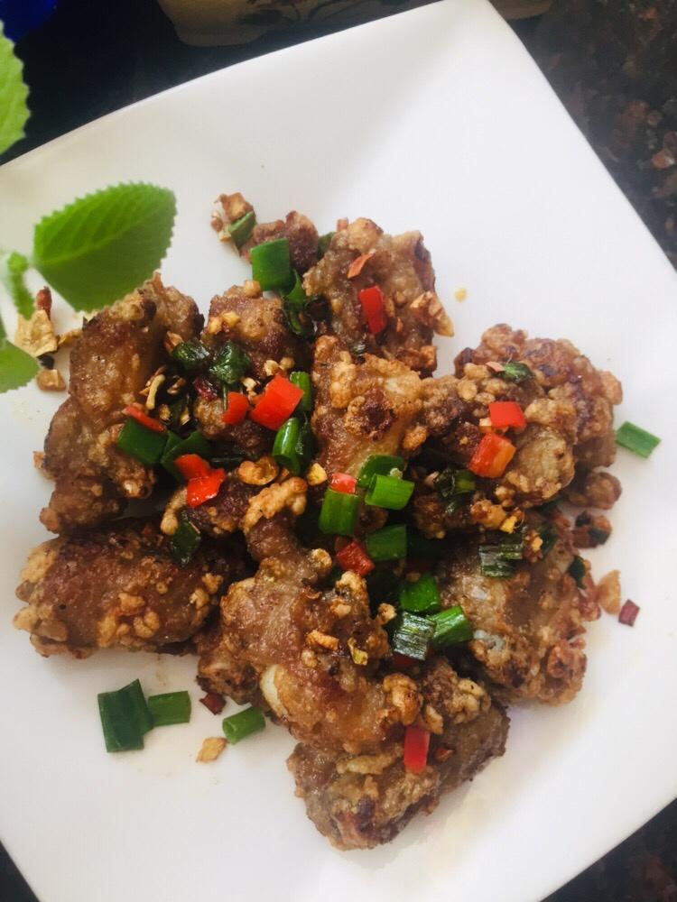 椒盐排骨的做法