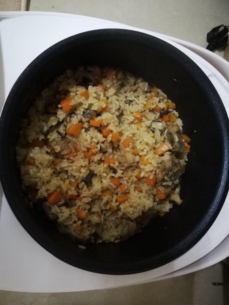 喷香排骨焖饭（爆好吃）