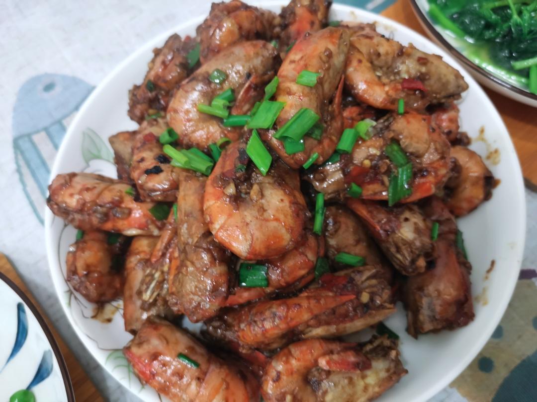 吮指蒜蓉啤酒罗氏虾