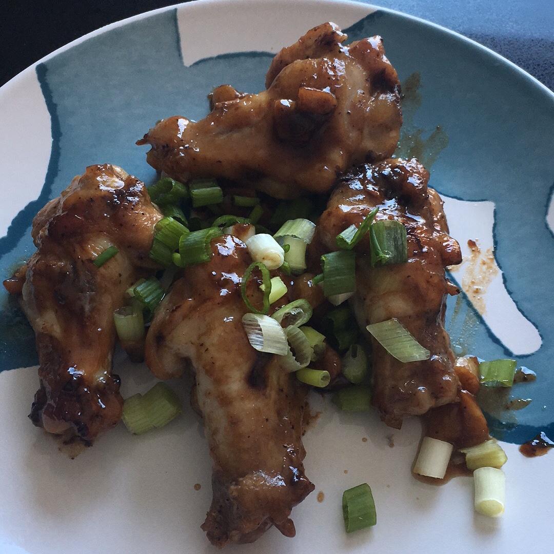 蒜香蚝油鸡翅中