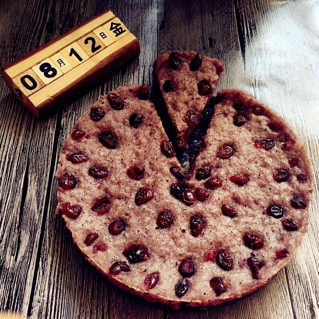 不用揉面，简单易做的——蔓越莓发糕