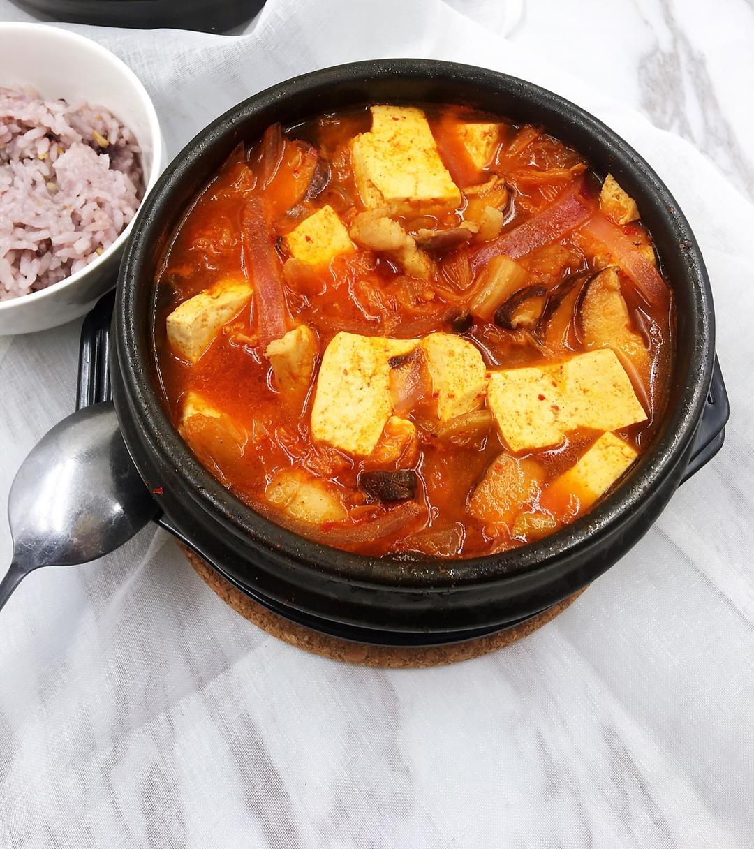 栗子熊做的泡菜汤