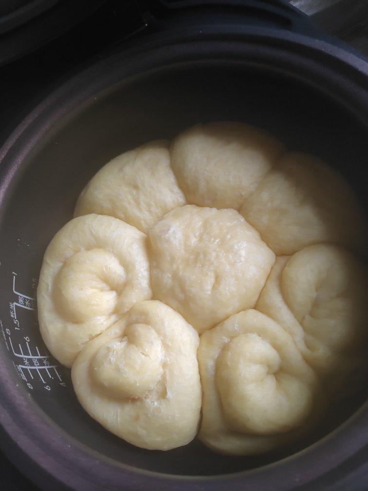 电饭锅蒸面包
