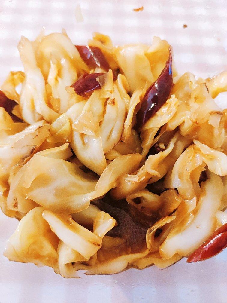 极简的做法，回味无穷的口感丨糖醋莲花白 · 圆满素食