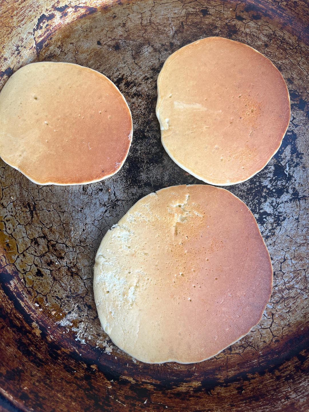 普通松饼（两块之间夹红豆沙就是铜锣烧）