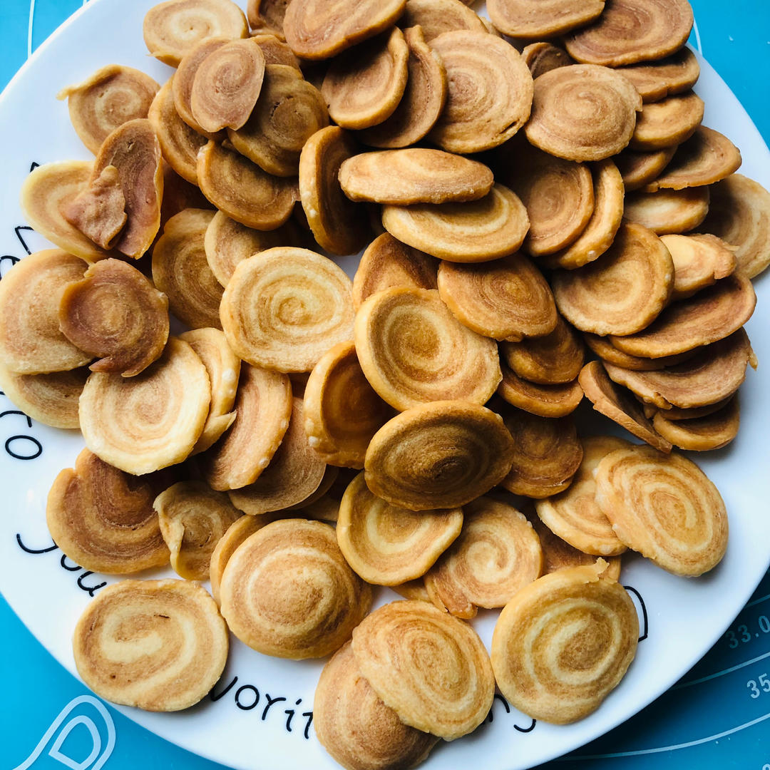 “猫耳朵”零食🥰咸、甜两种口味